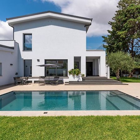 Villa Tina 몬델로 외부 사진